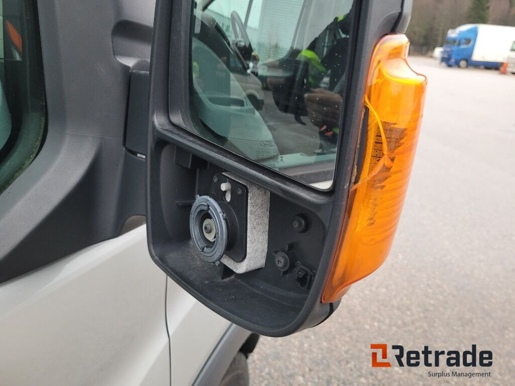 PKW Lätt lastbil med flak och kran , Ford Transit 350  2.2 TDCi: das Bild 43