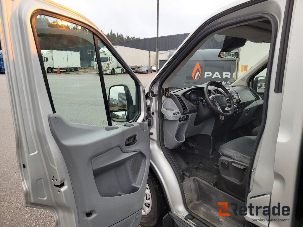 PKW Lätt lastbil med flak och kran , Ford Transit 350  2.2 TDCi: das Bild 50