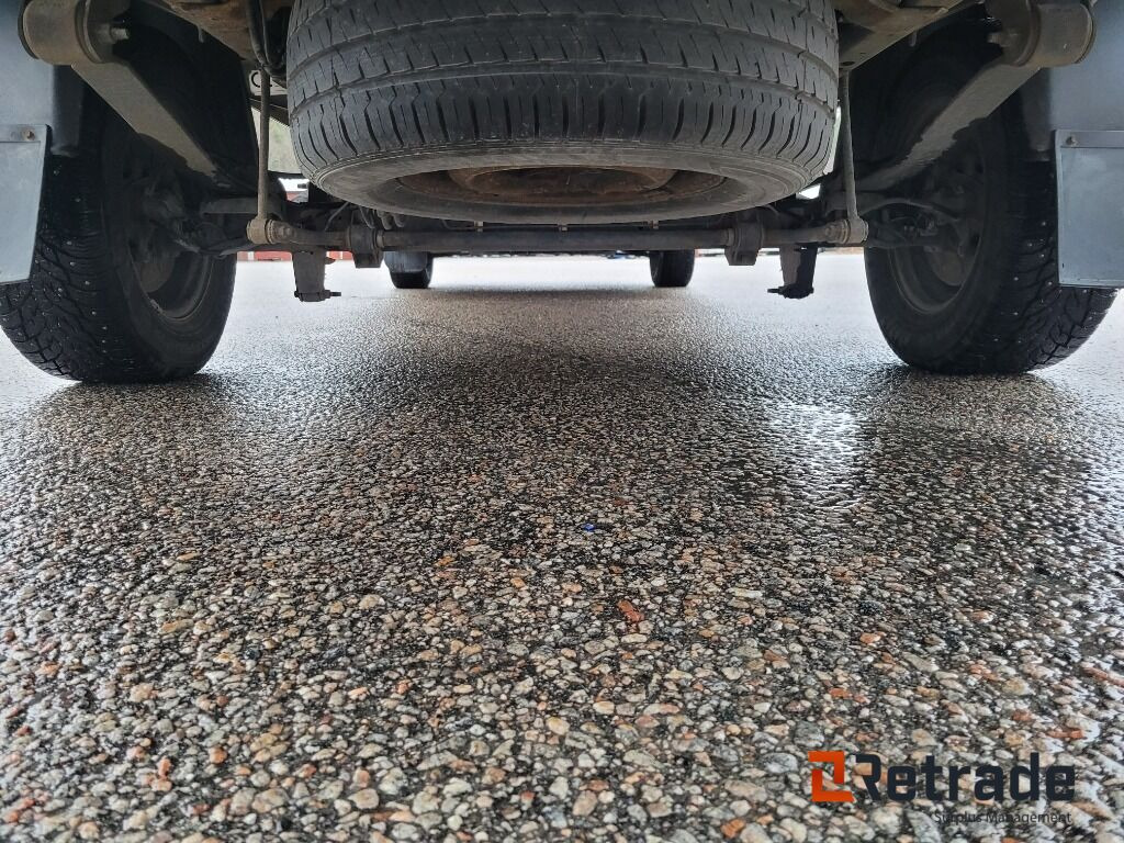 PKW Lätt lastbil med flak och kran , Ford Transit 350  2.2 TDCi: das Bild 24