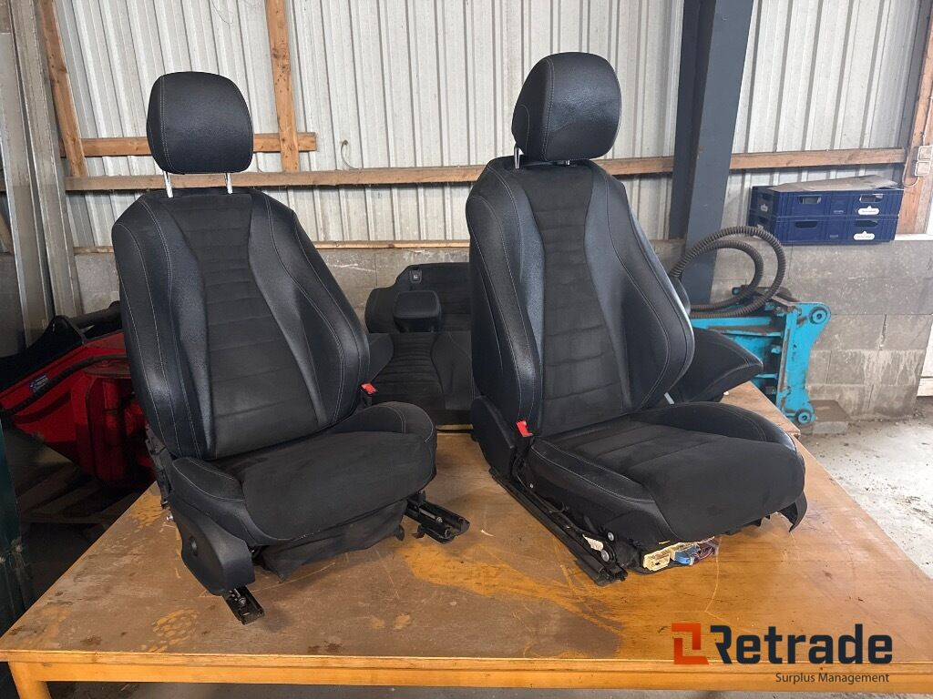 Mercedes Benz Dellæder - PKW: das Bild 2 Mercedes Benz Dellæder - PKW: das Bild 2