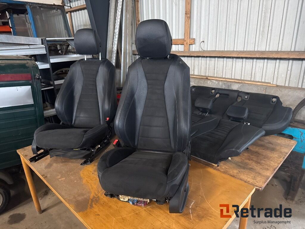 Mercedes Benz Dellæder - PKW: das Bild 1 Mercedes Benz Dellæder - PKW: das Bild 1