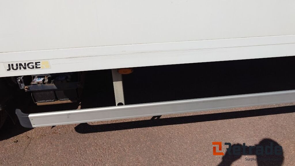 Koffer LKW Mitsubishi Fuso (Canter) 2013: das Bild 21