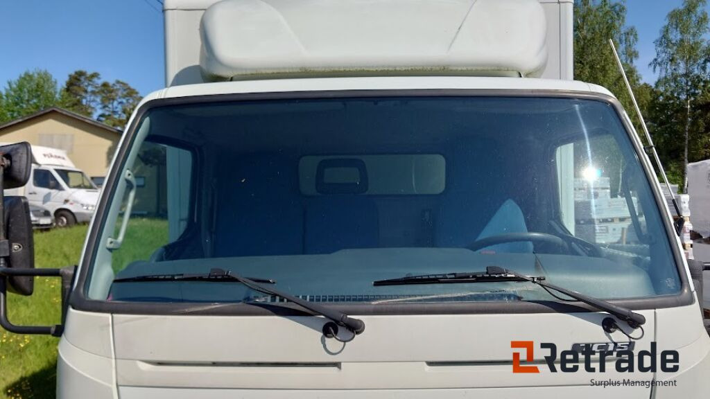 Koffer LKW Mitsubishi Fuso (Canter) 2013: das Bild 12