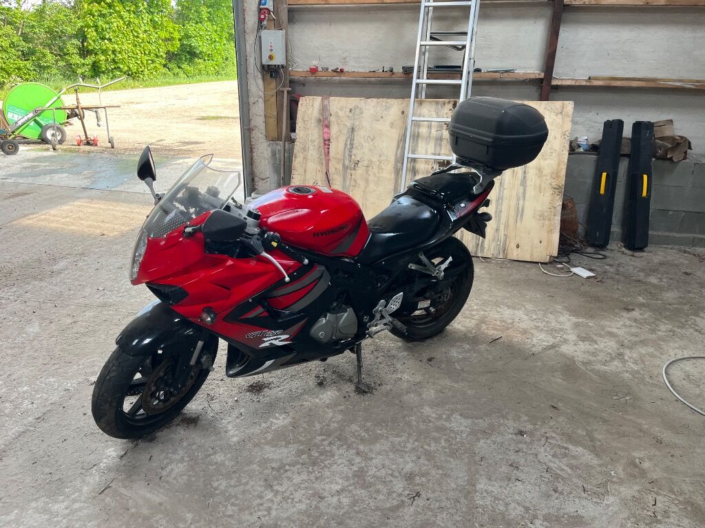 Motorcykel HYOSUNG -GT 650 R GT 650 R - Motorrad: das Bild 1 Motorcykel HYOSUNG -GT 650 R GT 650 R - Motorrad: das Bild 1