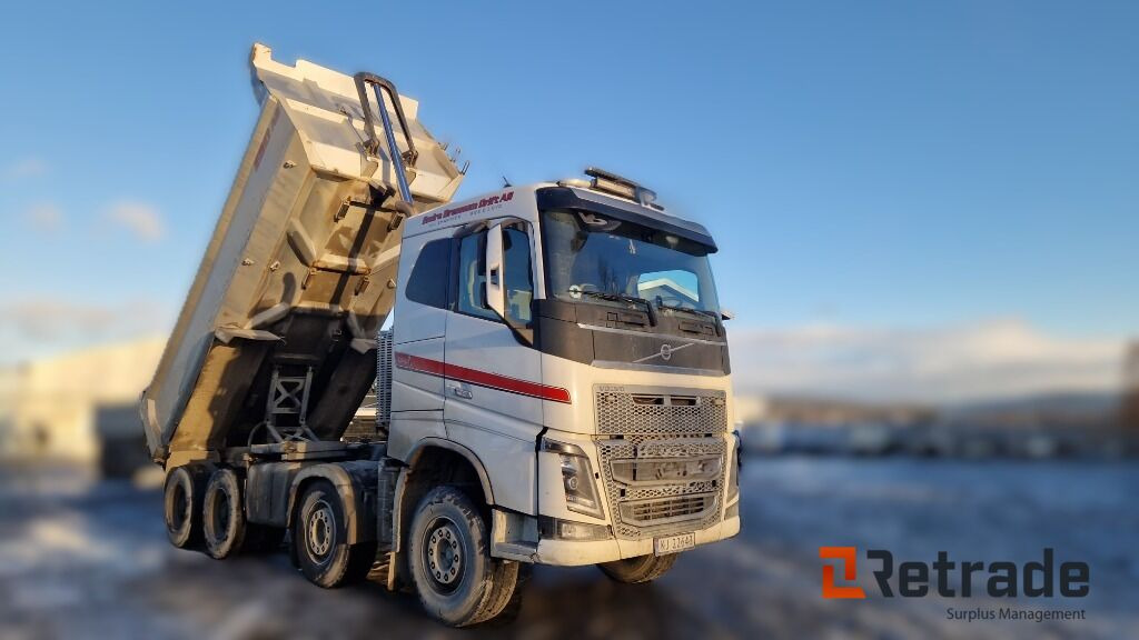 Robust og klar tippbil – Volvo FH16 650 8x4 med tipp og hengeropplegg - Kipper: das Bild 4 Robust og klar tippbil – Volvo FH16 650 8x4 med tipp og hengeropplegg - Kipper: das Bild 4