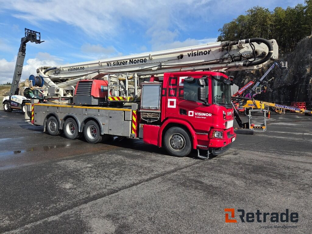 SCANIA XT P500 2019 MOD MED F-37 BRONTO SKYLIFT 1997 MOD - Mobilkran: das Bild 1 SCANIA XT P500 2019 MOD MED F-37 BRONTO SKYLIFT 1997 MOD - Mobilkran: das Bild 1