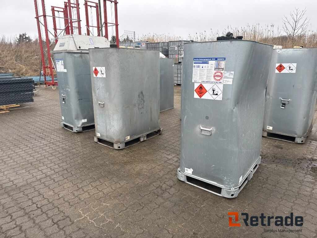 SCHÜTZ 1000ltr (A0020032-A0020037-A0020038) - Lagertank: das Bild 4 SCHÜTZ 1000ltr (A0020032-A0020037-A0020038) - Lagertank: das Bild 4