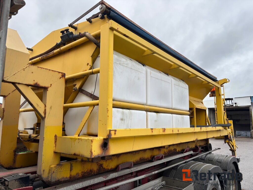 Sandpridare Nido N90-50/42 VAN3750-G 5m3 sandspridare - Baugeräte: das Bild 3 Sandpridare Nido N90-50/42 VAN3750-G 5m3 sandspridare - Baugeräte: das Bild 3