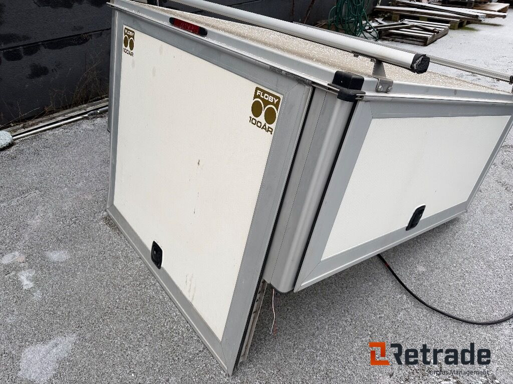 Skåp till Toyota Hilux - Karosserie und Außen für LKW: das Bild 3 Skåp till Toyota Hilux - Karosserie und Außen für LKW: das Bild 3