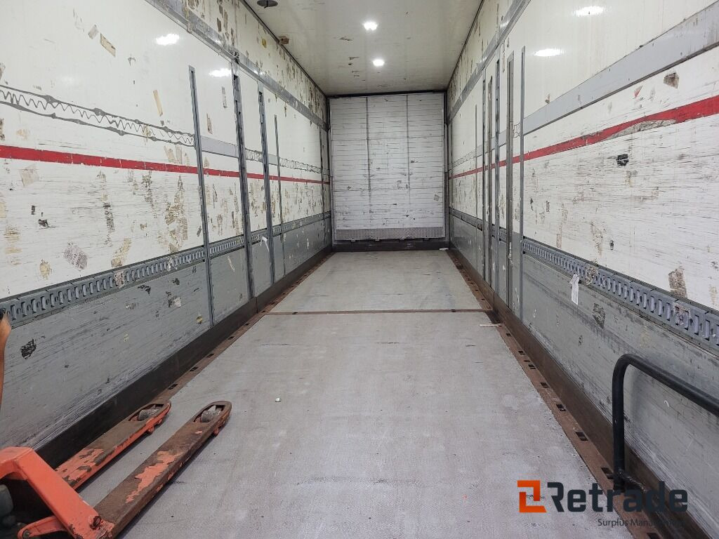 Släp / kylsläp HFR med SKAB dubbelplan skåp 4 axligt - Kühlkoffer Anhänger: das Bild 5 Släp / kylsläp HFR med SKAB dubbelplan skåp 4 axligt - Kühlkoffer Anhänger: das Bild 5