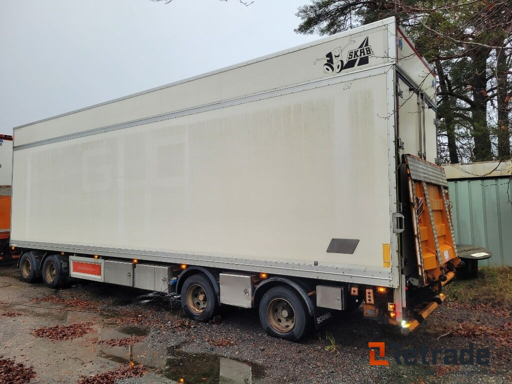 Släp / kylsläp HFR med SKAB dubbelplan skåp 4 axligt - Kühlkoffer Anhänger: das Bild 3 Släp / kylsläp HFR med SKAB dubbelplan skåp 4 axligt - Kühlkoffer Anhänger: das Bild 3