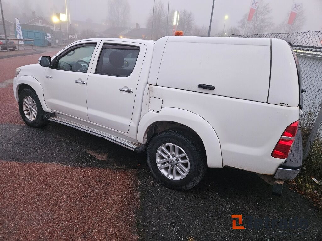 Toyota Hilux 3.0 Dubbelhytt 4wd - PKW: das Bild 5 Toyota Hilux 3.0 Dubbelhytt 4wd - PKW: das Bild 5