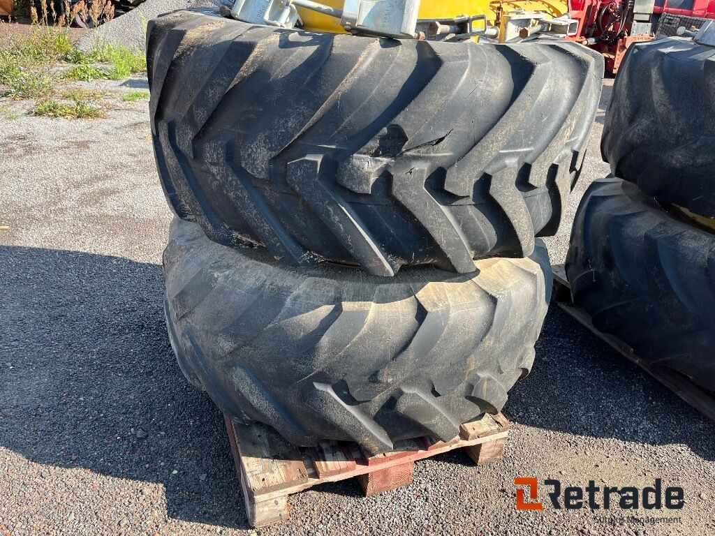 Tvillingmontering dæk og fælge med beslag til Hydrema rendegraver. - Baugeräte: das Bild 4 Tvillingmontering dæk og fælge med beslag til Hydrema rendegraver. - Baugeräte: das Bild 4