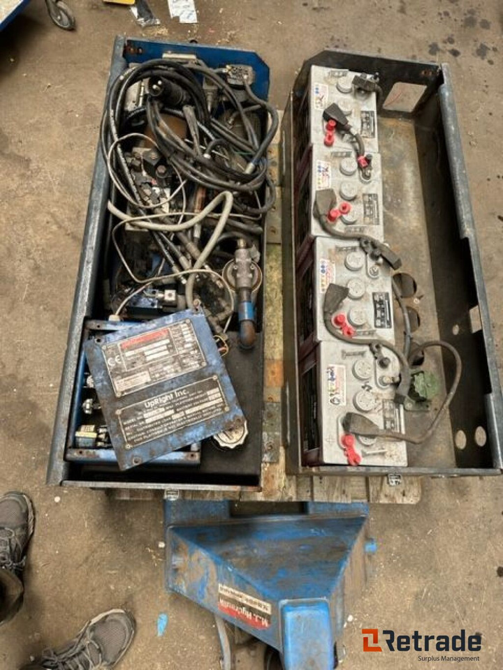 Upright Sax Platform 10 meter / Scissor platform 10 meters - Scherenbühne: das Bild 4 Upright Sax Platform 10 meter / Scissor platform 10 meters - Scherenbühne: das Bild 4