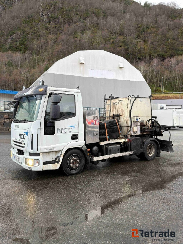 Varebil IVECO ML80E22/P 2008 mod med Weiro limutstyr - PKW: das Bild 2 Varebil IVECO ML80E22/P 2008 mod med Weiro limutstyr - PKW: das Bild 2