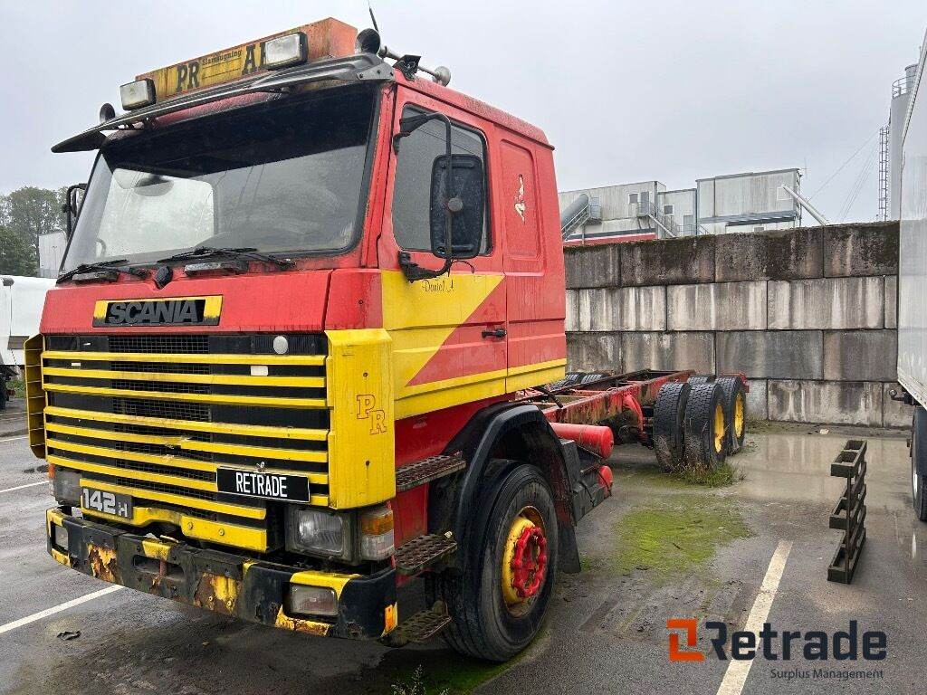 Veteranlastbil SCANIA R142H 6x2 chassi - Fahrgestell LKW: das Bild 1 Veteranlastbil SCANIA R142H 6x2 chassi - Fahrgestell LKW: das Bild 1