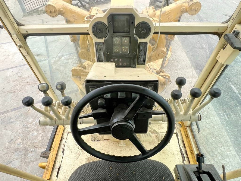 Grader Cat 16H - 4 Tine Ripper / Good Overall Condition: das Bild 7