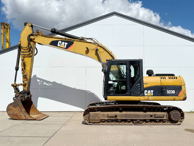 Cat 323DL - German Machine / Quick Coupler - Kettenbagger: das Bild 1 Cat 323DL - German Machine / Quick Coupler - Kettenbagger: das Bild 1
