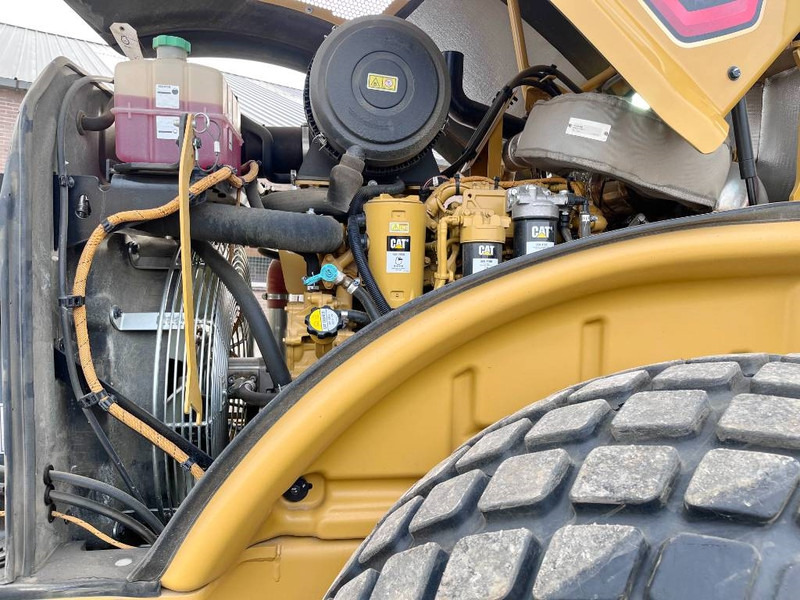 Walzen Cat CS66B - Excellent Condition / Low Hours / CE: das Bild 17