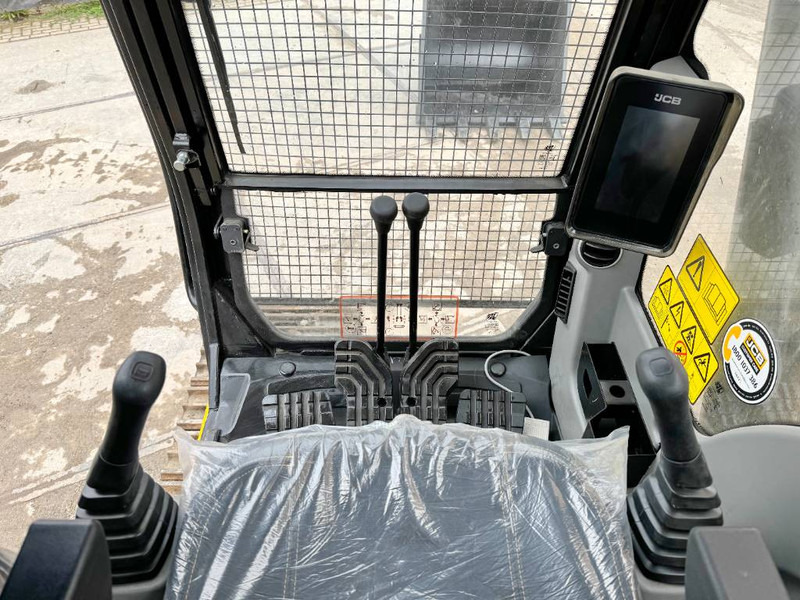 Kettenbagger neu kaufen JCB 215LC - New / Unused / Hammer Lines: das Bild 8