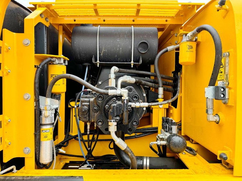 Kettenbagger neu kaufen JCB 215LC - New / Unused / Hammer Lines: das Bild 16