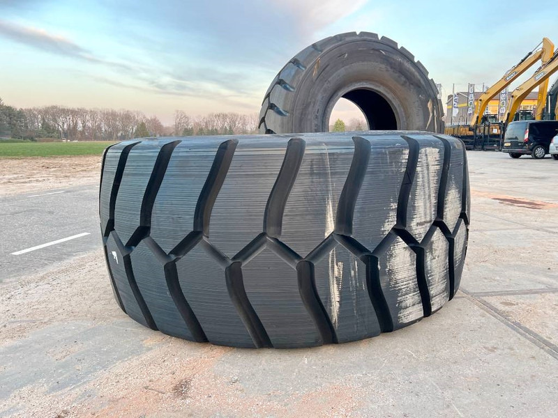 Michelin X Mine D2 45/65R45 Tyre x 2 - Felgen und Reifen für Baumaschine: das Bild 5 Michelin X Mine D2 45/65R45 Tyre x 2 - Felgen und Reifen für Baumaschine: das Bild 5