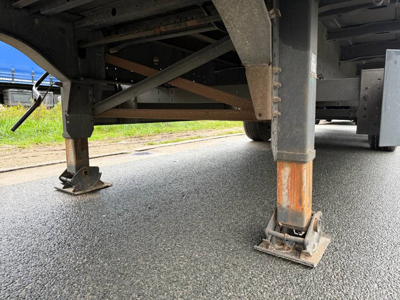 Planenauflieger Schmitz Cargobull SCB*S3T Drankentrailer / 3 Axles / Speed Curtain: das Bild 10