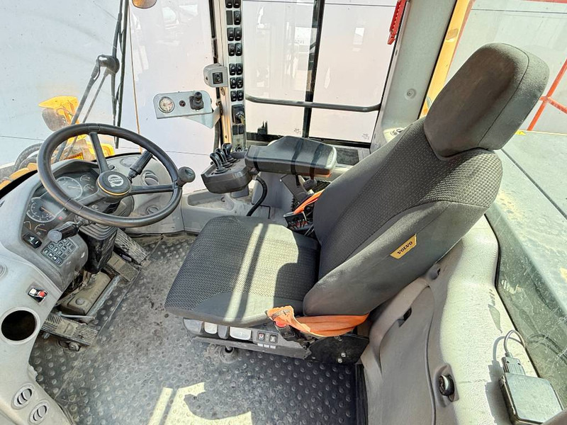 Radlader Volvo L220H - Bucket Included / 3rd Function: das Bild 8