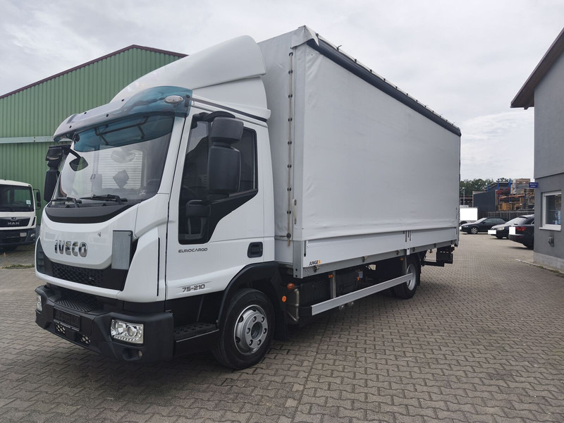 Iveco Eurocargo 75-210 - Plane LKW: das Bild 1 Iveco Eurocargo 75-210 - Plane LKW: das Bild 1