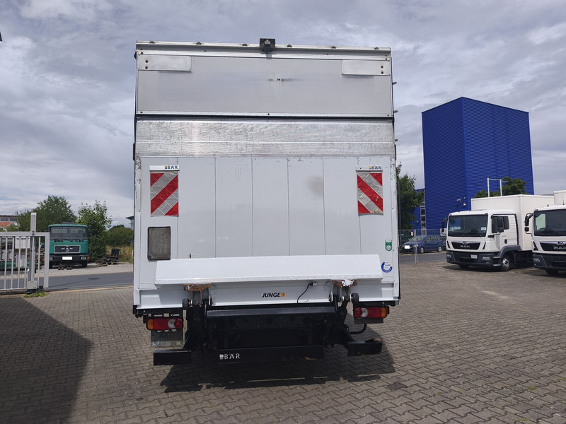 Plane LKW Iveco Eurocargo 75-210 Plane 3-Sitzer 4x2 Euro 6 LBW (20): das Bild 8