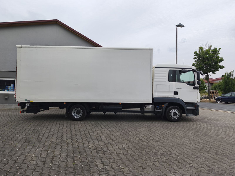 MAN TGL 8.190 Koffer gFH 4x2 Euro 6 AHK LBW (24) - Koffer LKW: das Bild 4 MAN TGL 8.190 Koffer gFH 4x2 Euro 6 AHK LBW (24) - Koffer LKW: das Bild 4