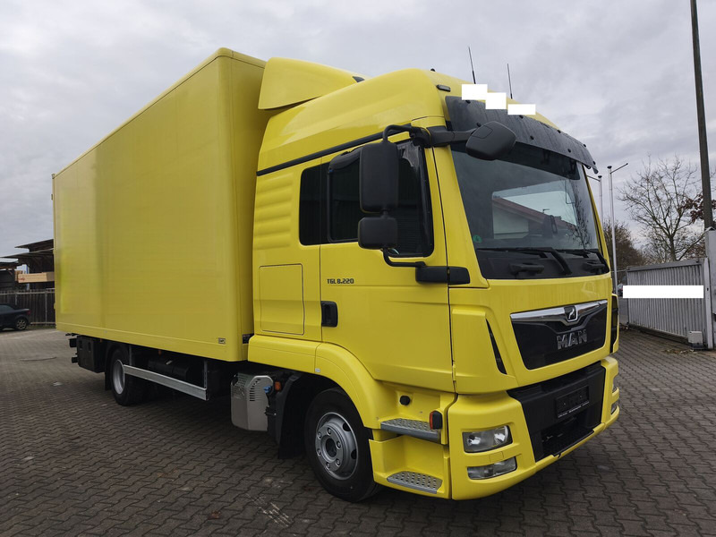 MAN TGL 8.220 4x2 Euro 6 Möbelkoffer Treppe AHK (35) - Koffer LKW: das Bild 2 MAN TGL 8.220 4x2 Euro 6 Möbelkoffer Treppe AHK (35) - Koffer LKW: das Bild 2