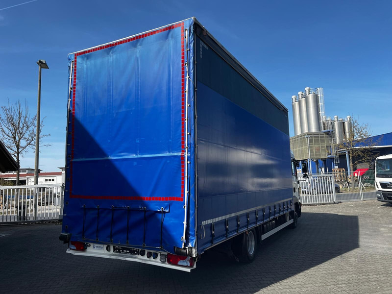 MAN TGL 8.220 - Plane LKW: das Bild 4 MAN TGL 8.220 - Plane LKW: das Bild 4