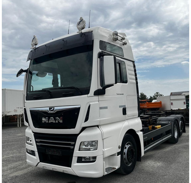 MAN TGX 26.460 BDF Euro 6 6x2 - Fahrgestell LKW: das Bild 1 MAN TGX 26.460 BDF Euro 6 6x2 - Fahrgestell LKW: das Bild 1