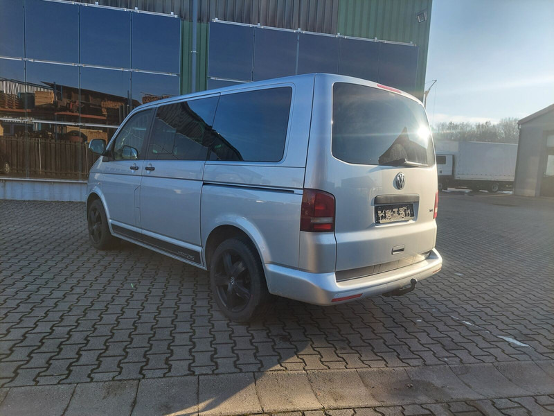 Volkswagen Transporter Multivan AHK Doppelklima Tisch Leder 7-Sitzer - Kleinbus, Personentransporter: das Bild 5 Volkswagen Transporter Multivan AHK Doppelklima Tisch Leder 7-Sitzer - Kleinbus, Personentransporter: das Bild 5