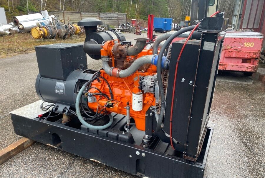 Diversen ECP34 2S4 - Iveco Engine,126kVA,New oils, filters, Mecc Alte ECP34 2S4 - Stromgenerator: das Bild 2 Diversen ECP34 2S4 - Iveco Engine,126kVA,New oils, filters, Mecc Alte ECP34 2S4 - Stromgenerator: das Bild 2