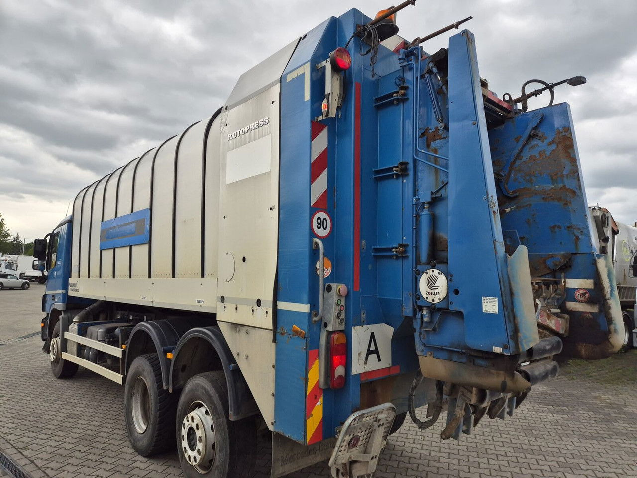 Faun Rotopress 522 / 2014 / Zöller 00301 - Müllwagen-Aufbau: das Bild 2 Faun Rotopress 522 / 2014 / Zöller 00301 - Müllwagen-Aufbau: das Bild 2