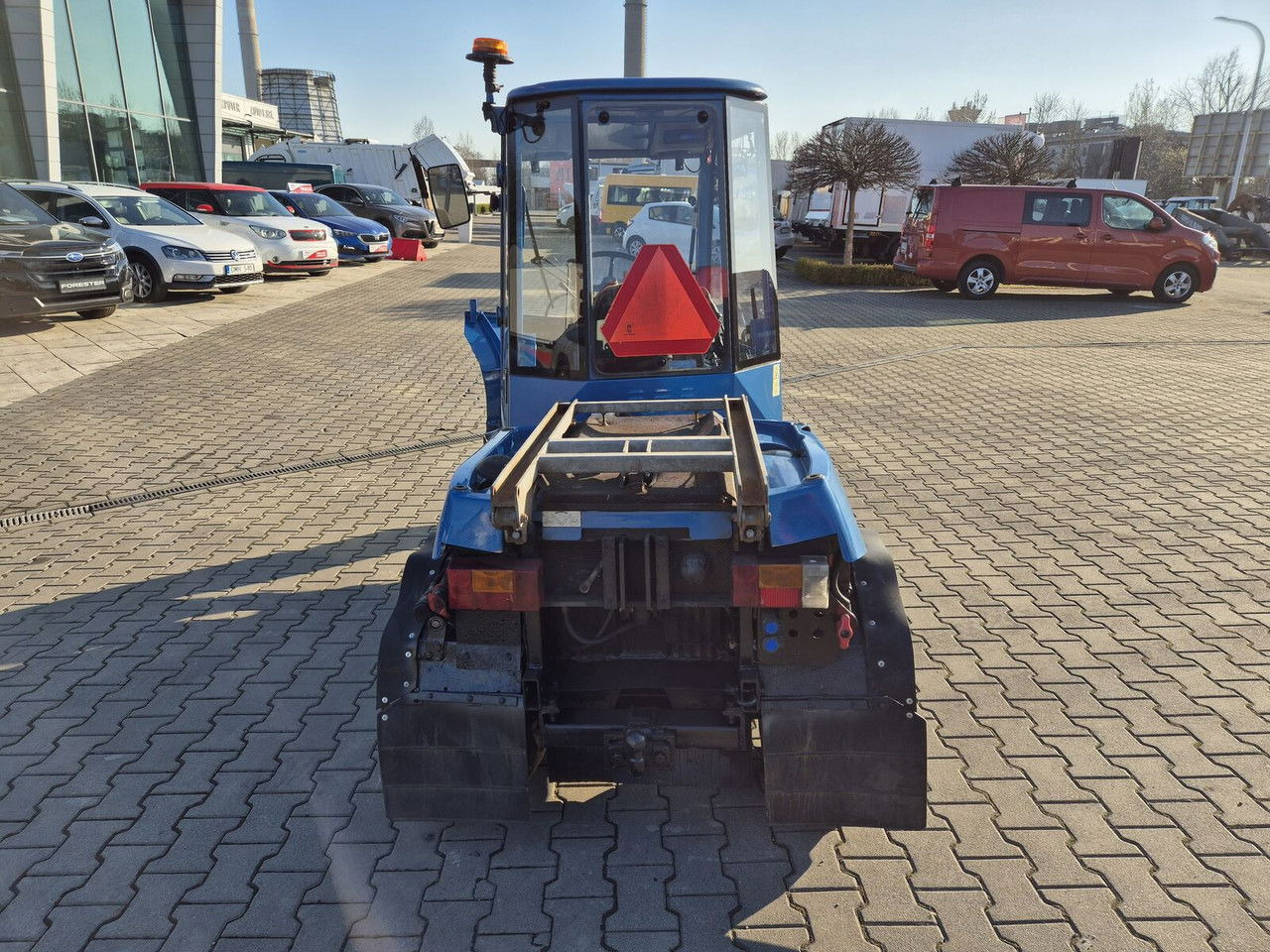 Kommunaltraktor Holder C245 4WD / Tool carrier / Snow plow / PTO Front AN D Rear / 4X4 /: das Bild 10