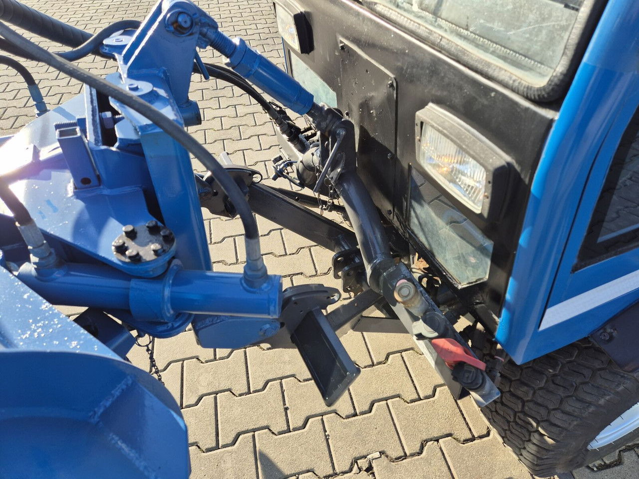 Kommunaltraktor Holder C245 4WD / Tool carrier / Snow plow / PTO Front AN D Rear / 4X4 /: das Bild 16