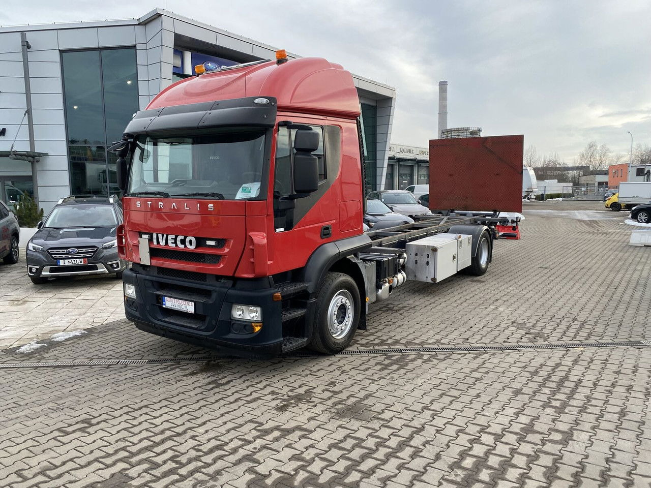 IVECO Stralis 360 AT 190 / Euro 5 / NEW Service / Long Frame - Fahrgestell LKW: das Bild 1 IVECO Stralis 360 AT 190 / Euro 5 / NEW Service / Long Frame - Fahrgestell LKW: das Bild 1