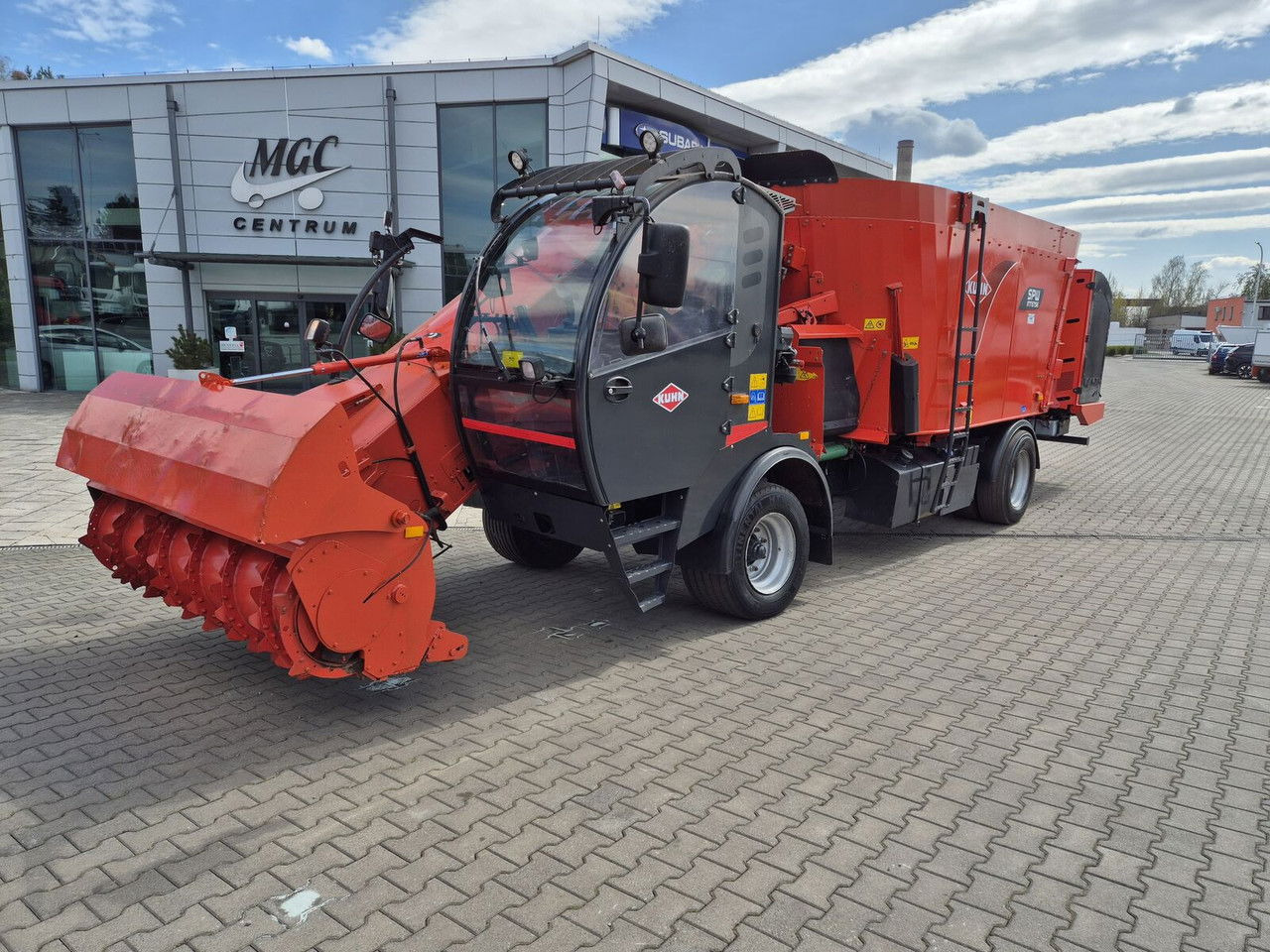 Kuhn SPW 22 Intense /feed wagon/ 1 Owner / NEW Service SPW 22 Intense /feed wago - Futtermischwagen: das Bild 2 Kuhn SPW 22 Intense /feed wagon/ 1 Owner / NEW Service SPW 22 Intense /feed wago - Futtermischwagen: das Bild 2