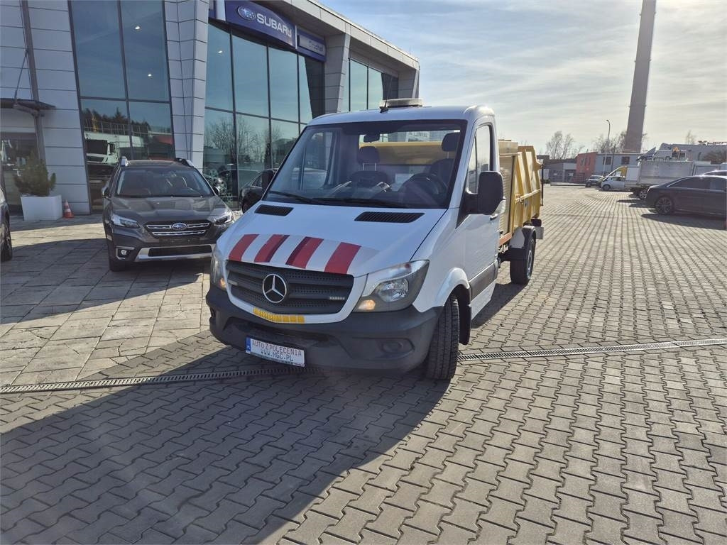 Mercedes-Benz Sprinter 316 CDi Aut. / HUMMEL HU2 / WEBASTO / 1 O - Müllwagen: das Bild 3 Mercedes-Benz Sprinter 316 CDi Aut. / HUMMEL HU2 / WEBASTO / 1 O - Müllwagen: das Bild 3