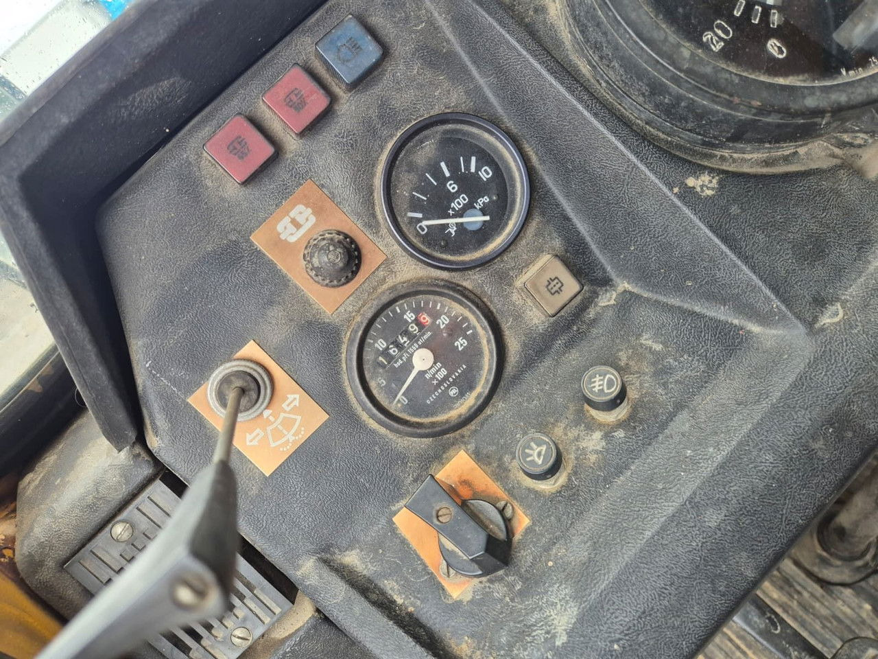 TATRA Tatra T 815 6X6 / 20Tons / Chepper – Leasing TATRA Tatra T 815 6X6 / 20Tons / Chepper: das Bild 17