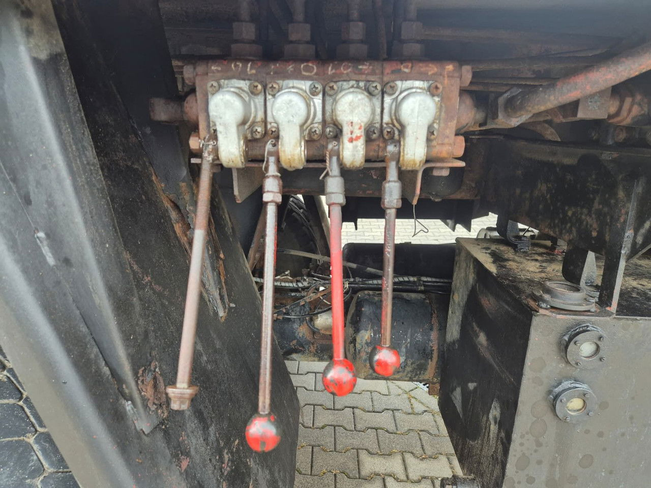 TATRA Tatra T 815 6X6 / 20Tons / Chepper – Leasing TATRA Tatra T 815 6X6 / 20Tons / Chepper: das Bild 29