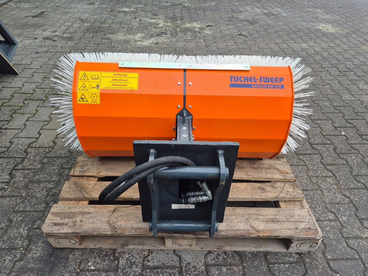 Tuchel Sweep Bagger KM 520 / NEW - Kehrbesen: das Bild 2 Tuchel Sweep Bagger KM 520 / NEW - Kehrbesen: das Bild 2