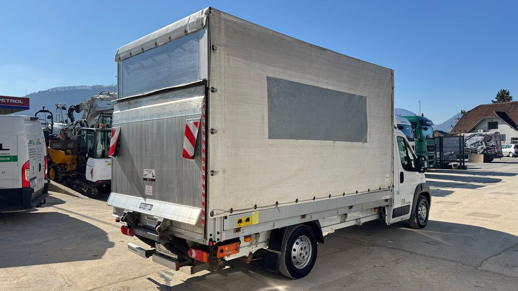 Fiat Ducato 2.3 JTD - 2014 - AIR Condition - Hydraulic Ramp - Planen Transporter: das Bild 5 Fiat Ducato 2.3 JTD - 2014 - AIR Condition - Hydraulic Ramp - Planen Transporter: das Bild 5