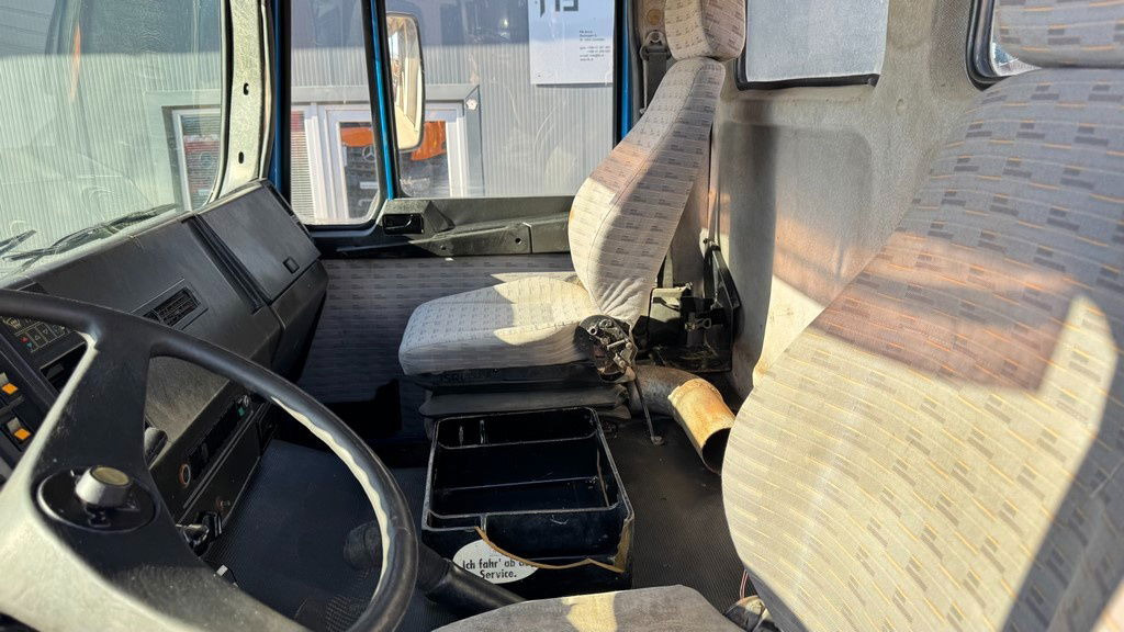 Fahrgestell LKW MAN 25.272 6x4 chassis- complete spring: das Bild 12 Fahrgestell LKW MAN 25.272 6x4 chassis- complete spring: das Bild 12