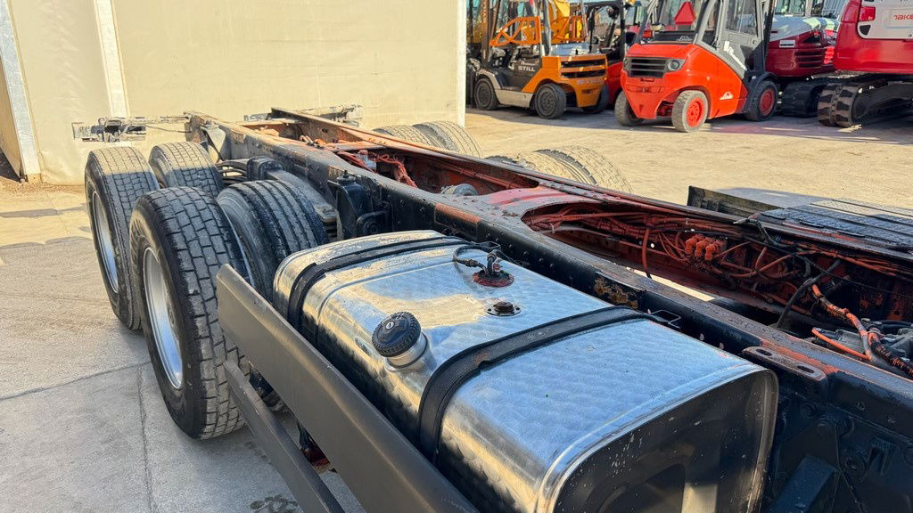 Fahrgestell LKW MAN 25.272 6x4 chassis- complete spring: das Bild 6 Fahrgestell LKW MAN 25.272 6x4 chassis- complete spring: das Bild 6