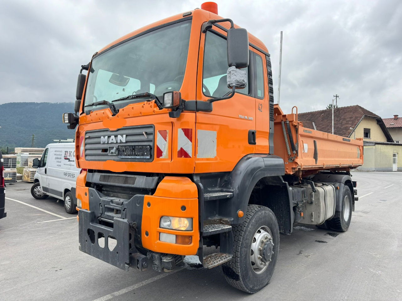 MAN TGA 18.320 4X4 meiller tipper - euro 4 - Kipper: das Bild 1 MAN TGA 18.320 4X4 meiller tipper - euro 4 - Kipper: das Bild 1