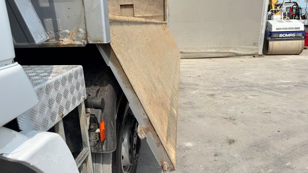 Mercedes-Benz Actros 3241 8x4 meiller tipper - bordmatic - Kipper: das Bild 3 Mercedes-Benz Actros 3241 8x4 meiller tipper - bordmatic - Kipper: das Bild 3